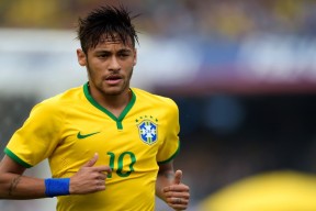 开云中国-云端悬空秋千，悬挂在天空的运动奇观，秋千上的云