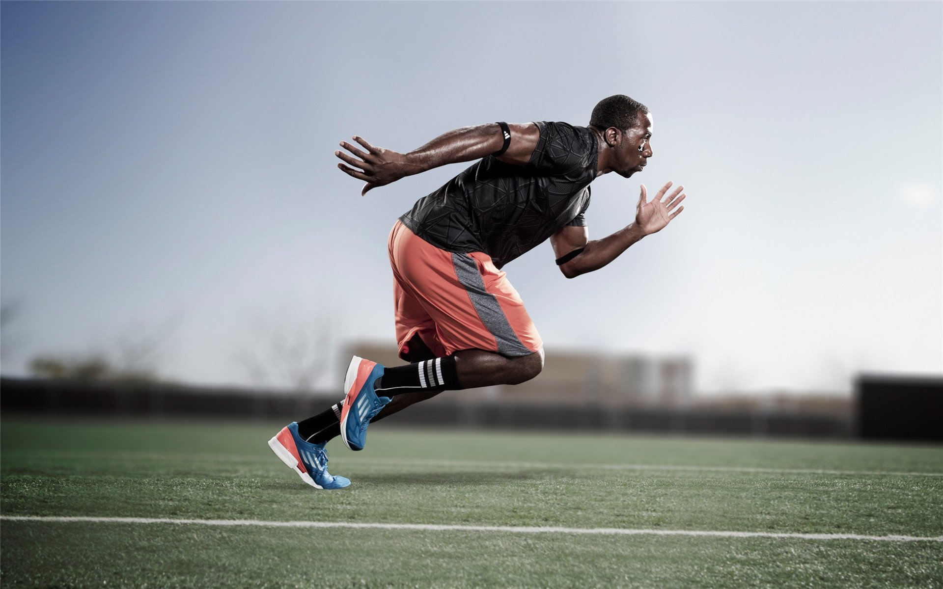 西甲边后卫冲击三前锋战术表现评估，西甲中前卫